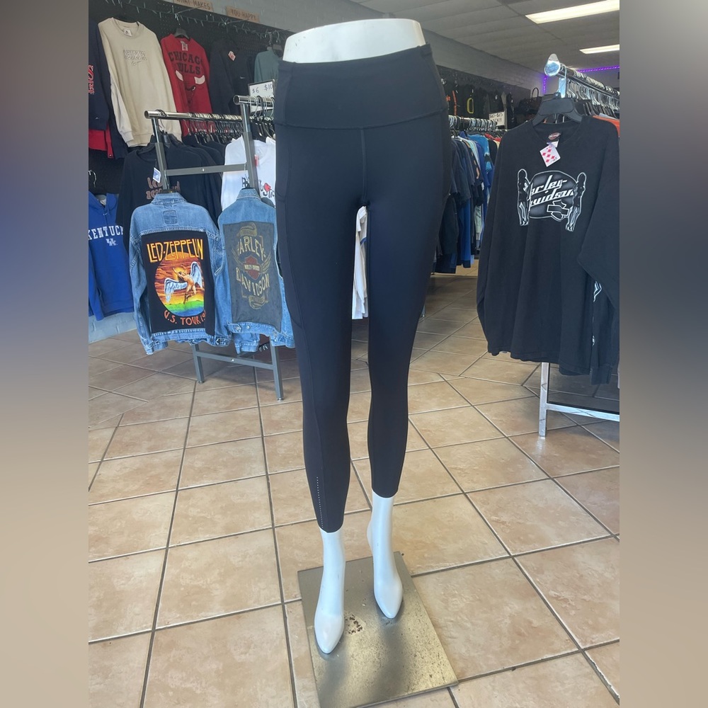 Lululemon Women’s Leggings size 6